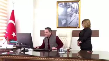 Hacı Bayram Veli Üniversitesi İletişim Fakültesi Dekanı Avşar, AA'nın 'Yılın Fotoğrafları' oylaması...