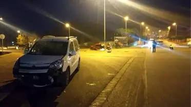 Denizli'de hafif ticari araç otomobille çarpıştı: 1 ölü, 2 yaralı