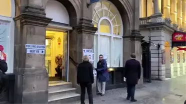 İngiltere erken seçim için sandık başında (1)