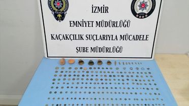 İzmir'de 252 tarihi eser ele geçirildi