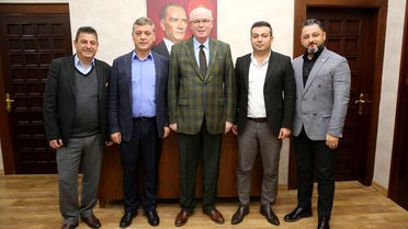 Tekgıda İş Sendikası Kazım Kurt'u ziyaret etti