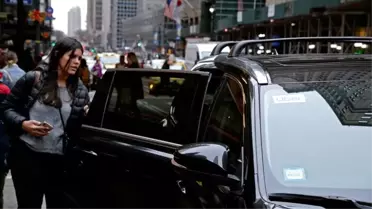 Yolculukta tacize karşı çözüm: 'Yüzde 100 feminen' Uber, şoförle selfie