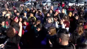 Beşiktaş'ta kadınlardan danslı protesto