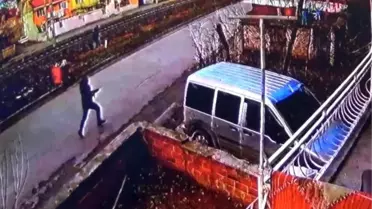 Yanlışlıkla vurduğu kadına, 'Abla kusura bakma' deyip kaçtı