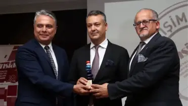 Ahmet Erdal Antalya’da yılın girişimcisi seçildi 