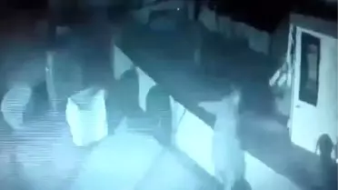 Gemiye çıkmaya çalışırken denize düşüp, öldü