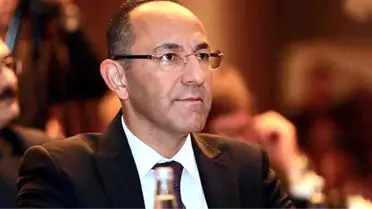 Son dakika: İçişleri Bakanlığı, FETÖ'den tutuklanan Urla Belediye Başkanı'nı görevden aldı