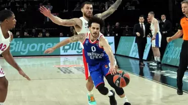 Anadolu Efes, CSKA Moskova'ya kaybetti