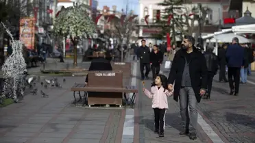 Edirne'de vatandaşlar güzel havanın tadını çıkardı
