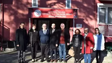 El emeği örülen örgüler Sevgi Evleri'nde ki çocuklara hediye edildi