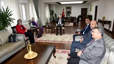 Vali Fahri Meral, milli şairin torunu Ersoy Argon'u makamında kabul etti