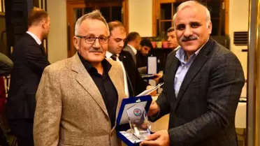 Büyükşehir Belediyesi'nden emekli olan personeline vefa yemeği