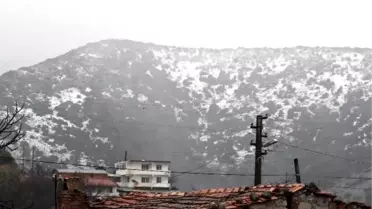 İzmir'in dağları karla kaplandı