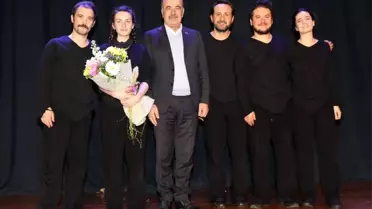 Kafkas Tebeşir Dairesi Mudanya'da sahnelendi