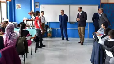 Resim yarışmasında dereceye giren öğrenciler ödüllendirildi