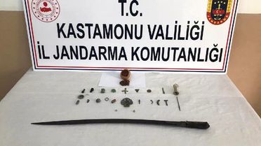 Arkeolojik eserlere müşteri ararken yakalandılar