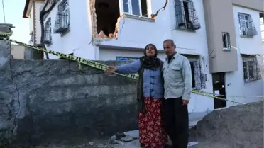 Sağanak sonrası evlerinin yıkılma tehlikesi olan çift yardım bekliyor