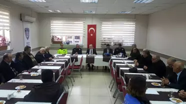 Kırşehir'de emniyet yetkilileri, muhtarları bilgilendirdi