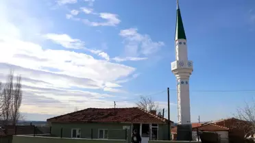 Köylünün '70 yıllık minare hasreti' sona erdi