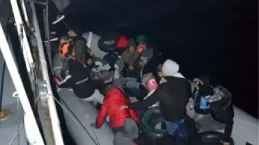 Çeşme açıklarında 131 kaçak göçmen yakalandı