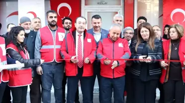 Kızılay Şanlıurfa'da giyim mağazası açtı