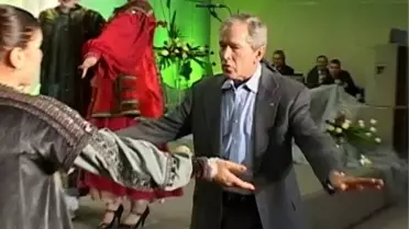 Putin ile Bush'un birlikte dans ettiği görüntüler ortaya çıktı