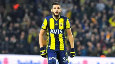 Fenerbahçe'nin eski futbolcusu Yassine Benzia, Olympiakos'tan da ayrıldı