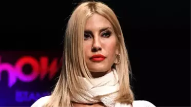 Çağla Şıkel: Podyum öncesi dua ederim