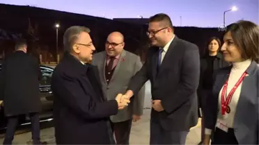 Cumhurbaşkanı Yardımcısı Oktay'dan Somali'deki bombalı saldırıda yaralananlara ziyaret