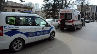 Kamyonet yayaya çarptı; yaya yaralandı