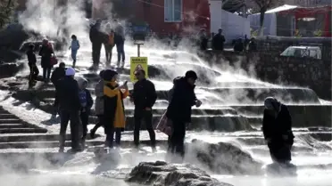 Sömestirde termali ile ünlü Karahayıt'a tatilci akını