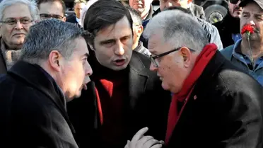 Çeşme'de Uğur Mumcu için duygusal anma
