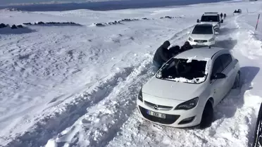 Karacadağ'da tipi nedeniyle mahsur kalanlar kurtarıldı