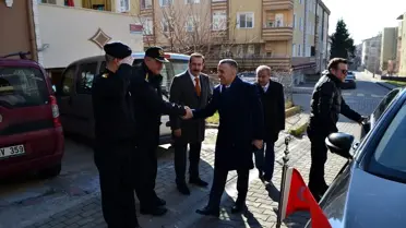 Kırklareli Valisi Bilgin, silahlı kavgada yaralanan polis memurunu ziyaret etti