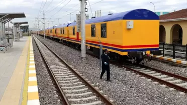 Depremzedeler, TCDD'nin gönderdiği konaklama treninde barınacak