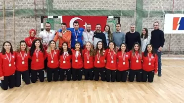 Hokey Kadınlar A Milli Takımı Avrupa ikincisi