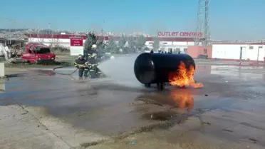 Kocaeli İtfaiyesi, üniversite hastanesi personeline yangın eğitimi verdi