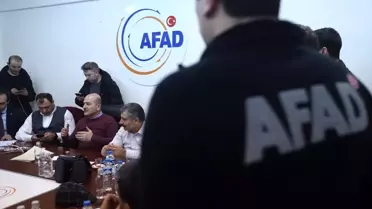 Bakanlardan deprem bölgesine okul yaptıracak iş insanlarına teşekkür