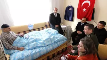 Erciş'te protokol üyelerinden gazi ve şehit yakınlarına ziyaret