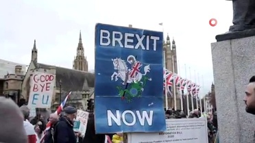 İngiliz halkı Brexit'i kutlamak için Londra'da toplandı
