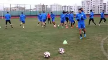 Karaköprüspor hazırlıklarını sürdürüyor