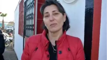Şampiyon futbolcular kupayı alıp 6 ay önce ölen başkanlarının mezarını ziyaret etti