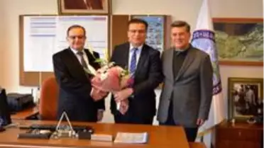 Gemlik Asım Kocabıyık MYO'da devir teslim
