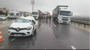 Otomobil çekiciye çarptı; 1 ölü, 2 yaralı