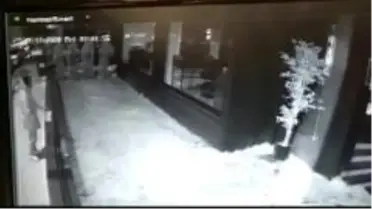 İçerisinde 5 bin TL'lik makyaj malzemesi bulunan çantayı çaldı