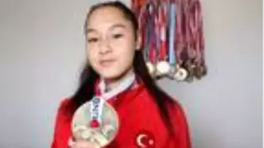 Milli karateci Müşerref Özdemir'den Avrupa şampiyonluğu