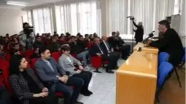 KBÜ Rektörü Polat, lise öğrencilerinin sorularını yanıtladı