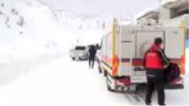 Çığ altında kalan itfaiye erinin ailesinin bekleyişi sürüyor - VAN