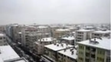 Pist kardan temizlendi, Diyarbakır Havalimanı 15,5 saat sonra ulaşıma açıldı