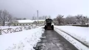 Erzincan'da 278 köy yolu ulaşıma kapandı